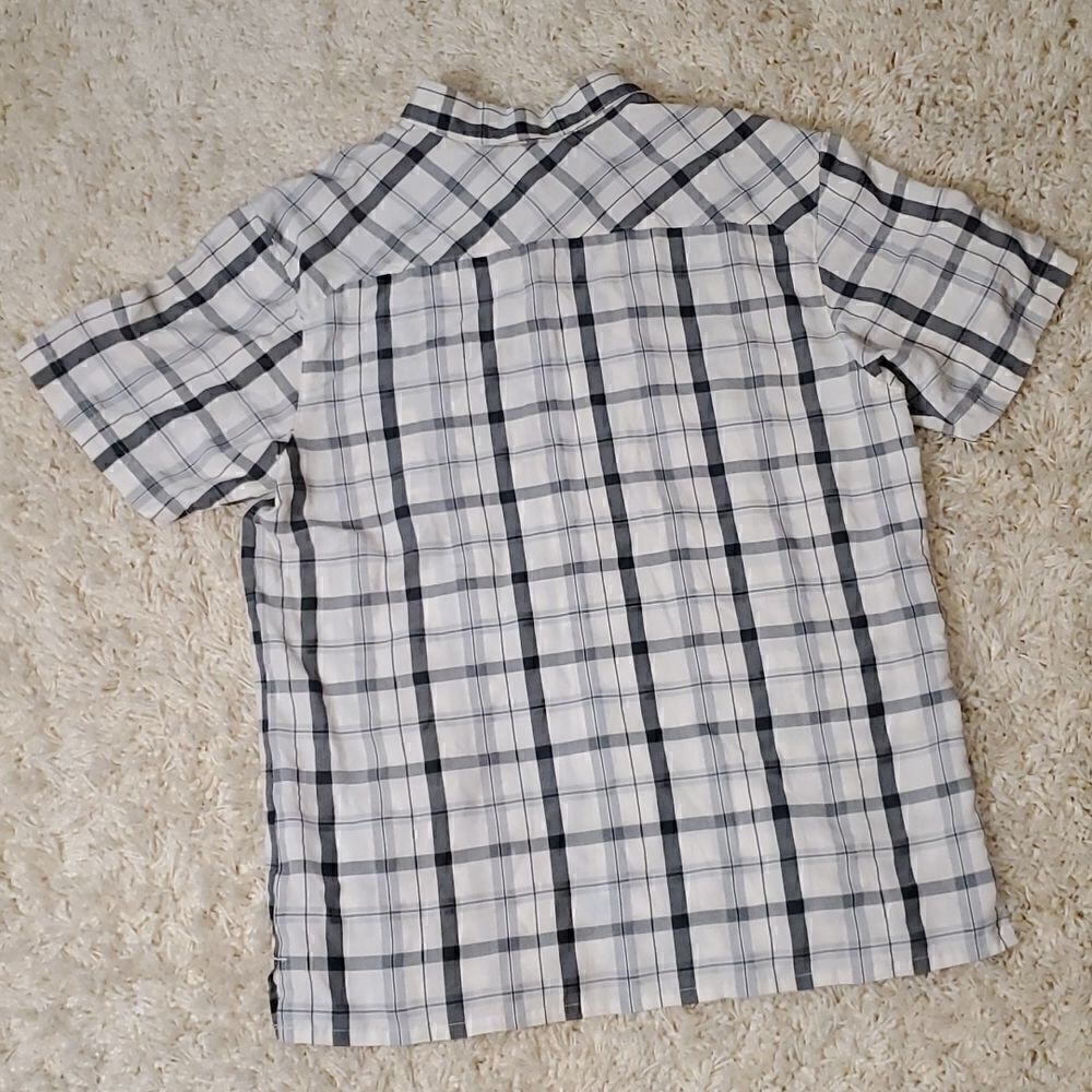 COLUMBIA Short Sleeve Button Up - Picture 5 of 5